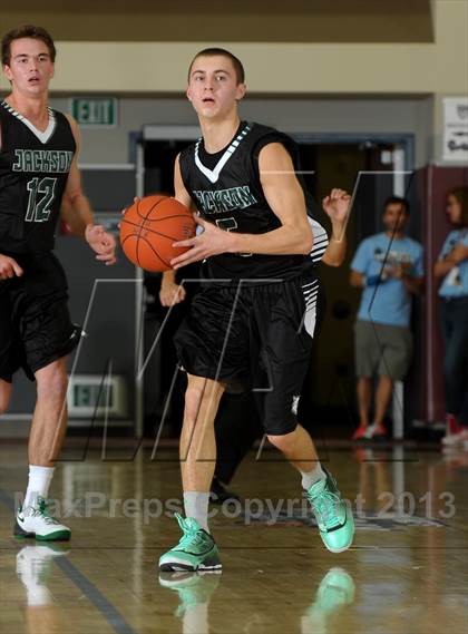Thumbnail 3 in Jackson vs. Harvard-Westlake (MaxPreps Holiday Classic) photogallery.