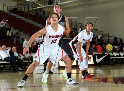 Thumbnail 3 in Jackson vs. Harvard-Westlake (MaxPreps Holiday Classic) photogallery.