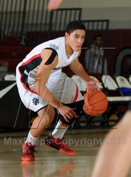 Thumbnail 2 in Jackson vs. Harvard-Westlake (MaxPreps Holiday Classic) photogallery.