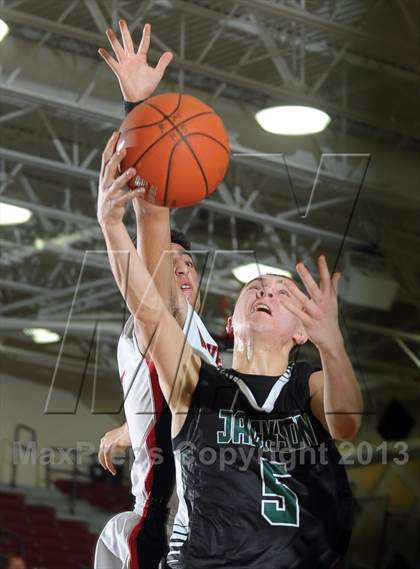 Thumbnail 2 in Jackson vs. Harvard-Westlake (MaxPreps Holiday Classic) photogallery.