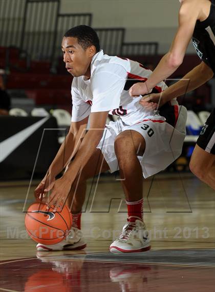 Thumbnail 3 in Jackson vs. Harvard-Westlake (MaxPreps Holiday Classic) photogallery.