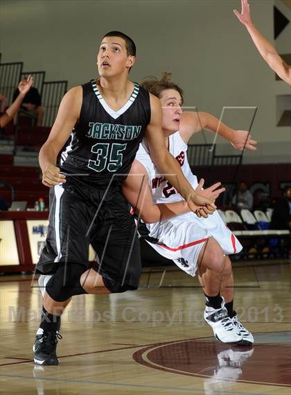 Thumbnail 2 in Jackson vs. Harvard-Westlake (MaxPreps Holiday Classic) photogallery.