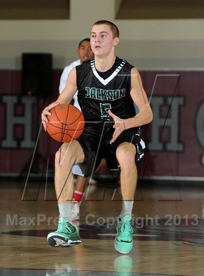 Thumbnail 3 in Jackson vs. Harvard-Westlake (MaxPreps Holiday Classic) photogallery.