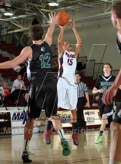 Thumbnail 2 in Jackson vs. Harvard-Westlake (MaxPreps Holiday Classic) photogallery.