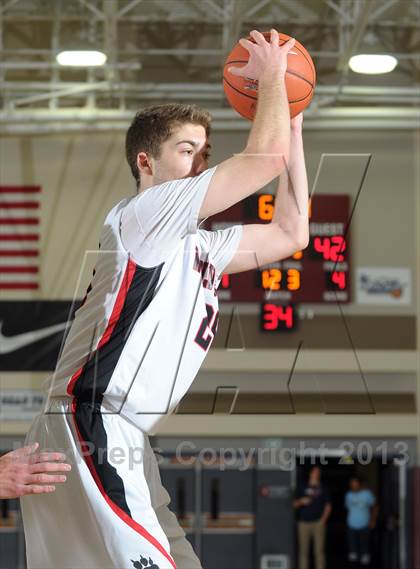 Thumbnail 2 in Jackson vs. Harvard-Westlake (MaxPreps Holiday Classic) photogallery.
