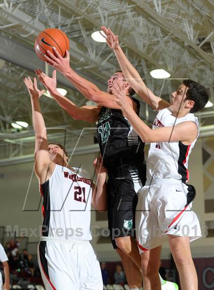 Thumbnail 1 in Jackson vs. Harvard-Westlake (MaxPreps Holiday Classic) photogallery.