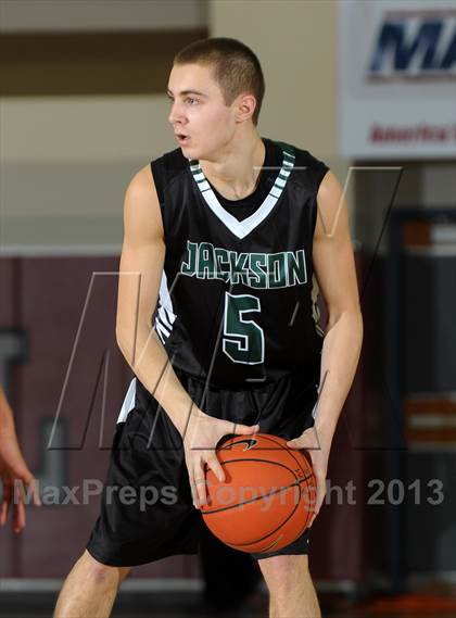 Thumbnail 3 in Jackson vs. Harvard-Westlake (MaxPreps Holiday Classic) photogallery.
