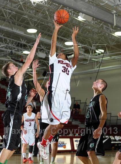 Thumbnail 1 in Jackson vs. Harvard-Westlake (MaxPreps Holiday Classic) photogallery.