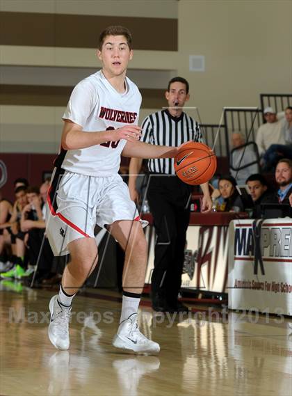 Thumbnail 3 in Jackson vs. Harvard-Westlake (MaxPreps Holiday Classic) photogallery.