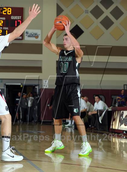 Thumbnail 3 in Jackson vs. Harvard-Westlake (MaxPreps Holiday Classic) photogallery.