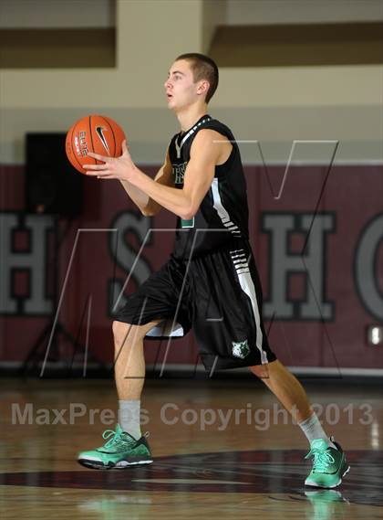 Thumbnail 1 in Jackson vs. Harvard-Westlake (MaxPreps Holiday Classic) photogallery.