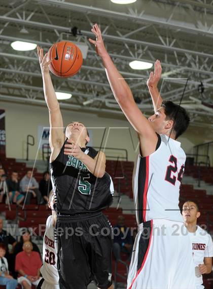 Thumbnail 2 in Jackson vs. Harvard-Westlake (MaxPreps Holiday Classic) photogallery.