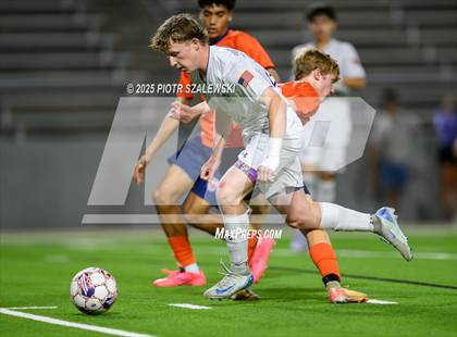 Thumbnail 2 in Klein Cain vs. Bridgeland (UIL 6A D1 Soccer Regional Final) photogallery.
