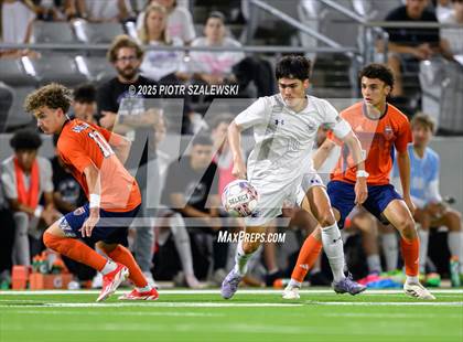 Thumbnail 2 in Klein Cain vs. Bridgeland (UIL 6A D1 Soccer Regional Final) photogallery.