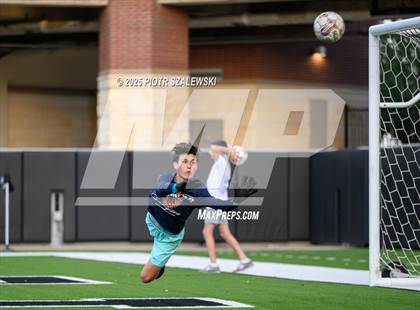 Thumbnail 3 in Klein Cain vs. Bridgeland (UIL 6A D1 Soccer Regional Final) photogallery.