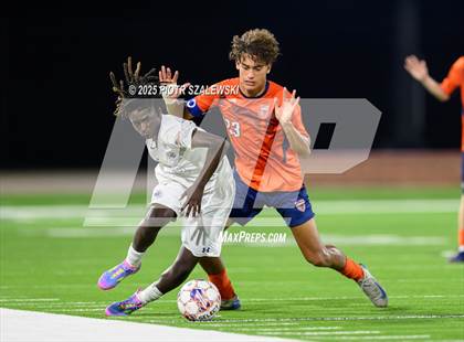 Thumbnail 1 in Klein Cain vs. Bridgeland (UIL 6A D1 Soccer Regional Final) photogallery.