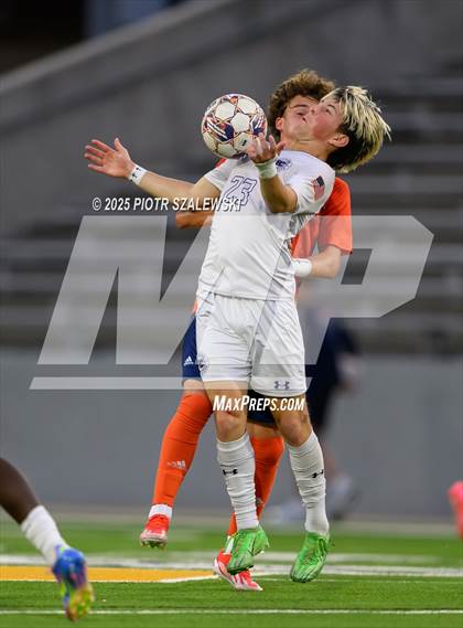 Thumbnail 3 in Klein Cain vs. Bridgeland (UIL 6A D1 Soccer Regional Final) photogallery.