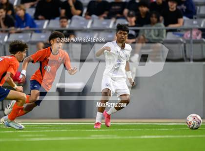 Thumbnail 2 in Klein Cain vs. Bridgeland (UIL 6A D1 Soccer Regional Final) photogallery.