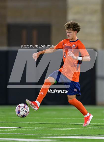 Thumbnail 3 in Klein Cain vs. Bridgeland (UIL 6A D1 Soccer Regional Final) photogallery.