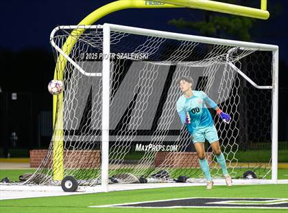 Thumbnail 3 in Klein Cain vs. Bridgeland (UIL 6A D1 Soccer Regional Final) photogallery.