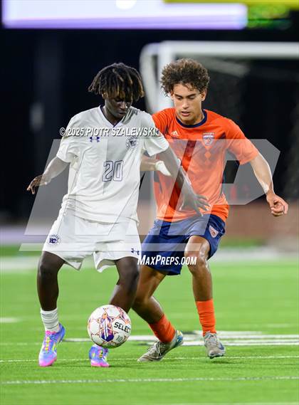 Thumbnail 3 in Klein Cain vs. Bridgeland (UIL 6A D1 Soccer Regional Final) photogallery.