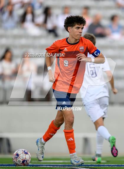 Thumbnail 2 in Klein Cain vs. Bridgeland (UIL 6A D1 Soccer Regional Final) photogallery.