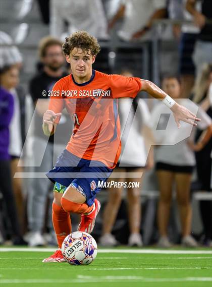 Thumbnail 2 in Klein Cain vs. Bridgeland (UIL 6A D1 Soccer Regional Final) photogallery.