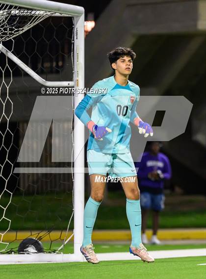 Thumbnail 2 in Klein Cain vs. Bridgeland (UIL 6A D1 Soccer Regional Final) photogallery.
