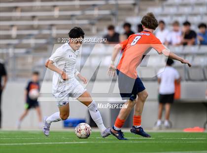Thumbnail 2 in Klein Cain vs. Bridgeland (UIL 6A D1 Soccer Regional Final) photogallery.