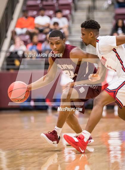 Thumbnail 1 in Marion vs. Benton (AAA 5A 1st Round Playoff) photogallery.