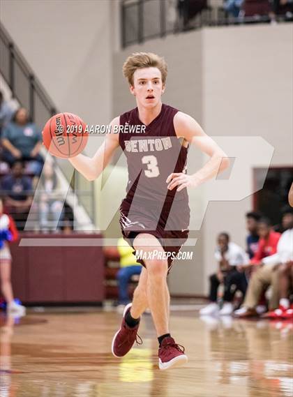 Thumbnail 1 in Marion vs. Benton (AAA 5A 1st Round Playoff) photogallery.