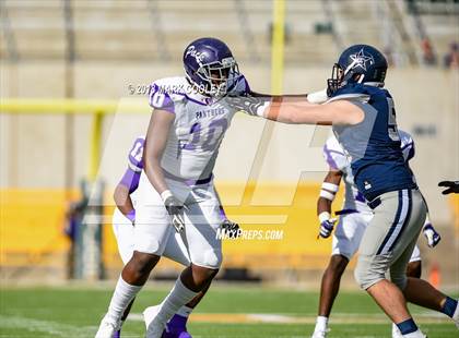 Thumbnail 1 in Lone Star vs. Lufkin (UIL 5A D1 Area) photogallery.