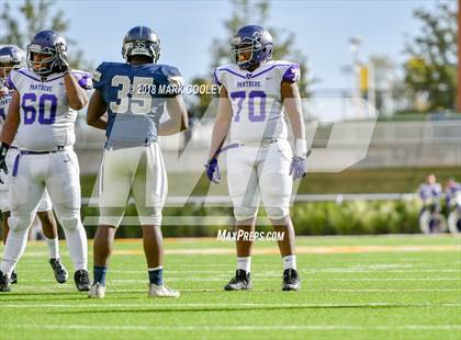 Thumbnail 1 in Lone Star vs. Lufkin (UIL 5A D1 Area) photogallery.