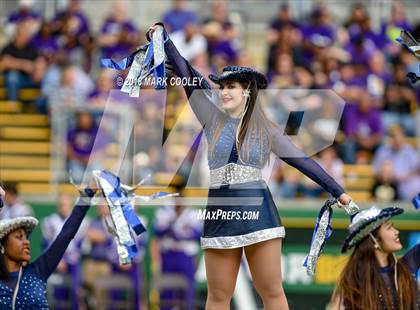 Thumbnail 3 in Lone Star vs. Lufkin (UIL 5A D1 Area) photogallery.