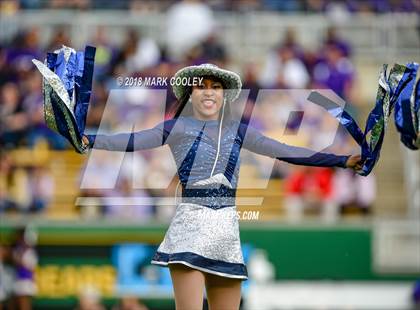Thumbnail 1 in Lone Star vs. Lufkin (UIL 5A D1 Area) photogallery.