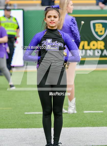 Thumbnail 2 in Lone Star vs. Lufkin (UIL 5A D1 Area) photogallery.