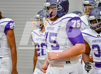 Thumbnail 2 in Lone Star vs. Lufkin (UIL 5A D1 Area) photogallery.