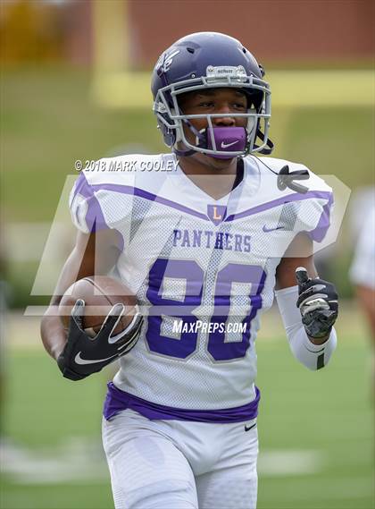 Thumbnail 1 in Lone Star vs. Lufkin (UIL 5A D1 Area) photogallery.