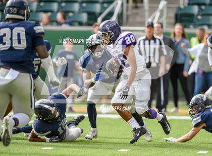 Thumbnail 3 in Lone Star vs. Lufkin (UIL 5A D1 Area) photogallery.