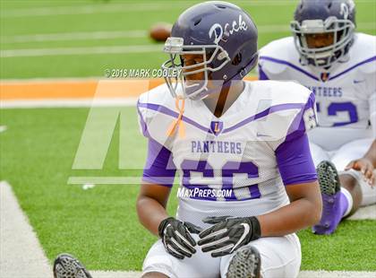 Thumbnail 2 in Lone Star vs. Lufkin (UIL 5A D1 Area) photogallery.