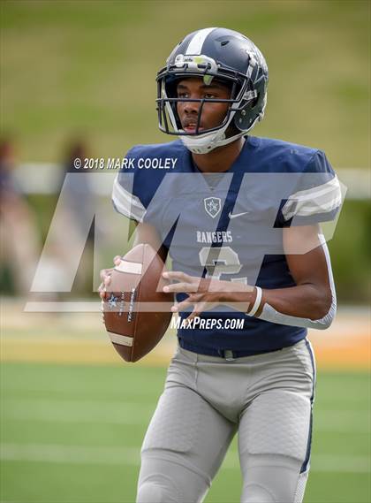 Thumbnail 2 in Lone Star vs. Lufkin (UIL 5A D1 Area) photogallery.