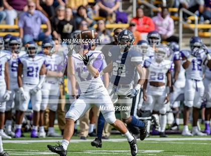 Thumbnail 2 in Lone Star vs. Lufkin (UIL 5A D1 Area) photogallery.