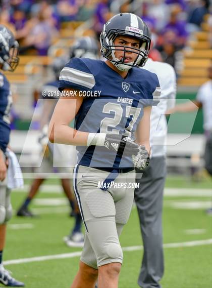 Thumbnail 1 in Lone Star vs. Lufkin (UIL 5A D1 Area) photogallery.