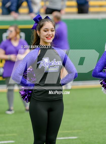 Thumbnail 3 in Lone Star vs. Lufkin (UIL 5A D1 Area) photogallery.