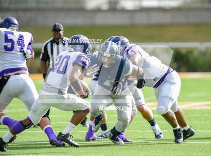 Thumbnail 1 in Lone Star vs. Lufkin (UIL 5A D1 Area) photogallery.