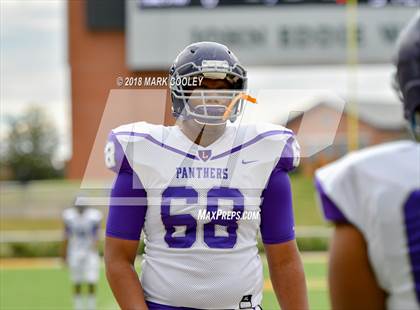 Thumbnail 3 in Lone Star vs. Lufkin (UIL 5A D1 Area) photogallery.