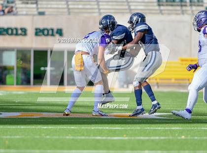 Thumbnail 2 in Lone Star vs. Lufkin (UIL 5A D1 Area) photogallery.