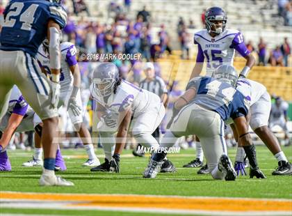 Thumbnail 3 in Lone Star vs. Lufkin (UIL 5A D1 Area) photogallery.