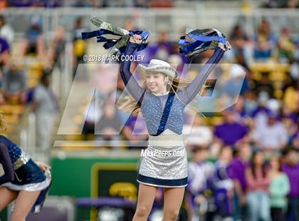 Thumbnail 1 in Lone Star vs. Lufkin (UIL 5A D1 Area) photogallery.