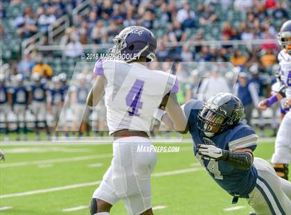 Thumbnail 3 in Lone Star vs. Lufkin (UIL 5A D1 Area) photogallery.